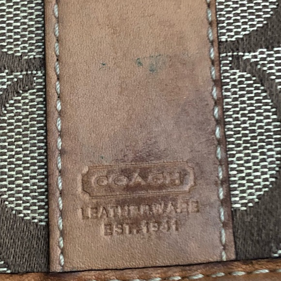Coach Wallet - Picture 8 of 8
